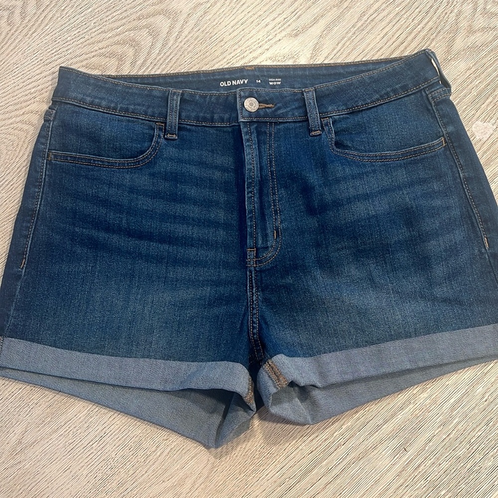 Old Navy WOW shorts